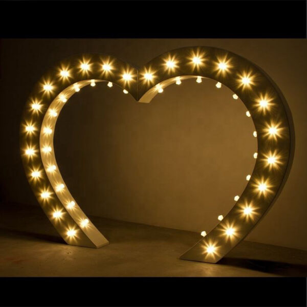 Letras luminosas LED «LOVE» de 5 pés para decoração em casamentos