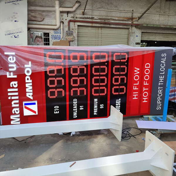 Freestanding Outdoor LED Gas Price Pylon Sign with Remote Management Freestanding Outdoor LED Gas Price Pylon Sign with Remote Management
