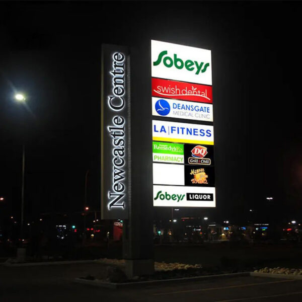 Ground-Mounted Aluminum LED Wayfinding Pylon for Commercial Gateways