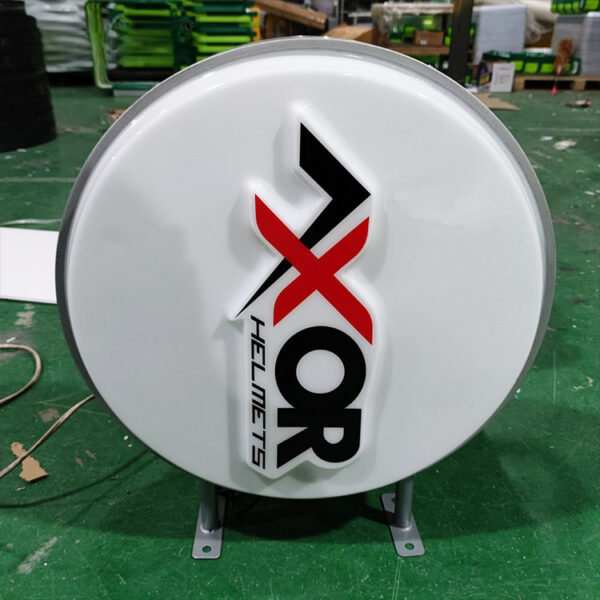 Solar-Powered Rotating LED Street Light Box for Outdoor Advertising