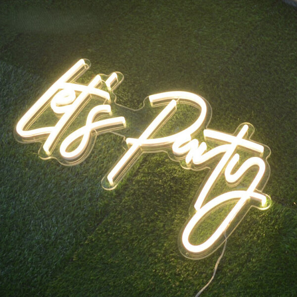 LED-Neon-Gartenschild „Merry Christmas“ in Warmweiß für die Weihnachtsdekoration